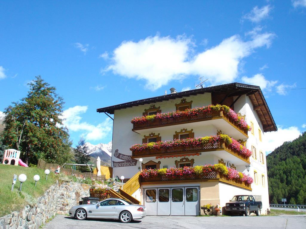 Hotel Alpenfriede Curon Venosta Luaran gambar