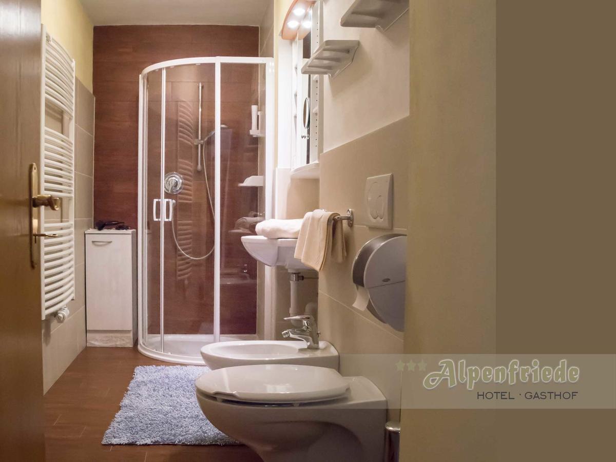 Hotel Alpenfriede Curon Venosta Luaran gambar
